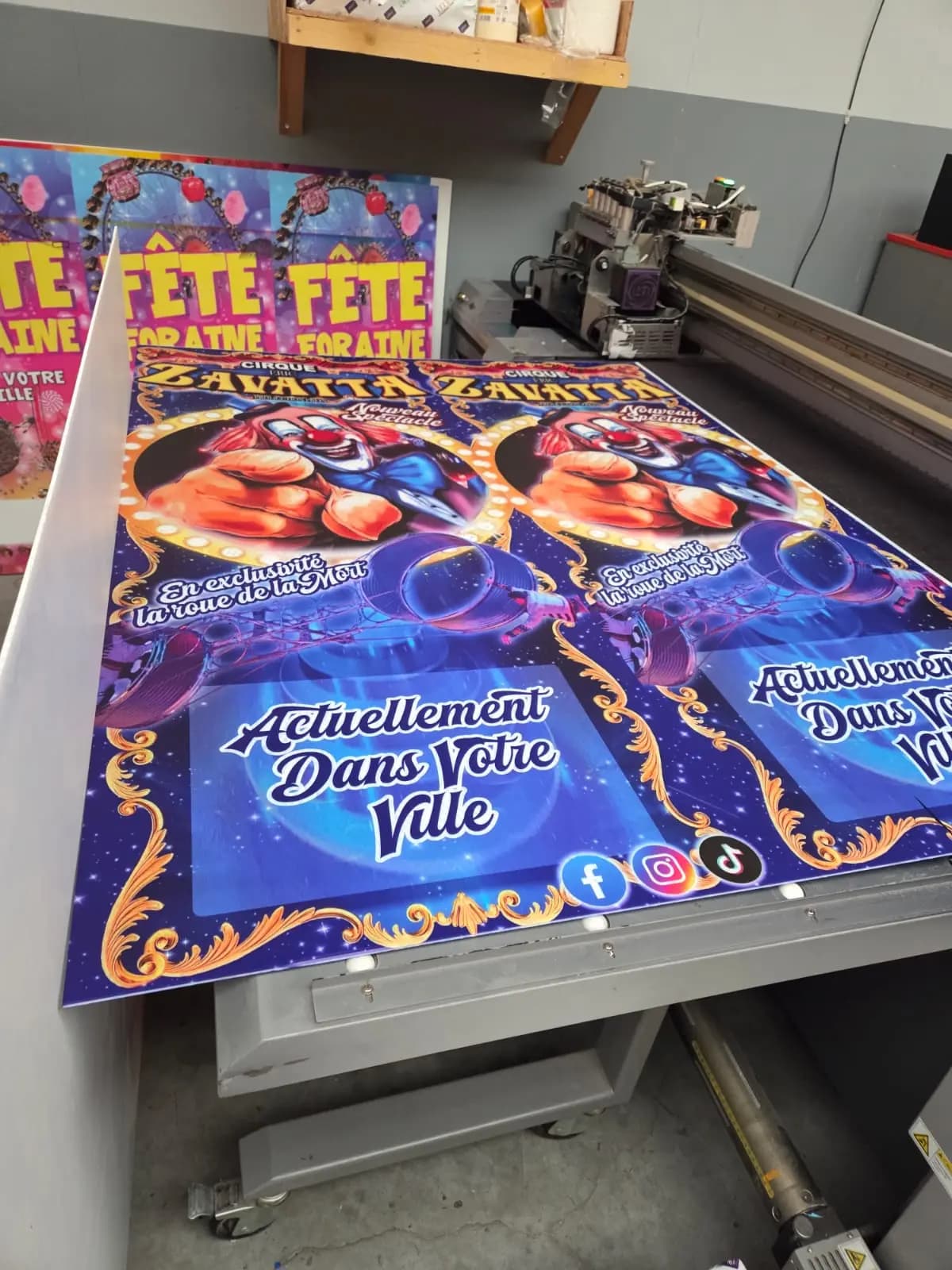 Panneaux publicitaires Fête Foraine Zavatta imprimés en plusieurs exemplaires en atelier